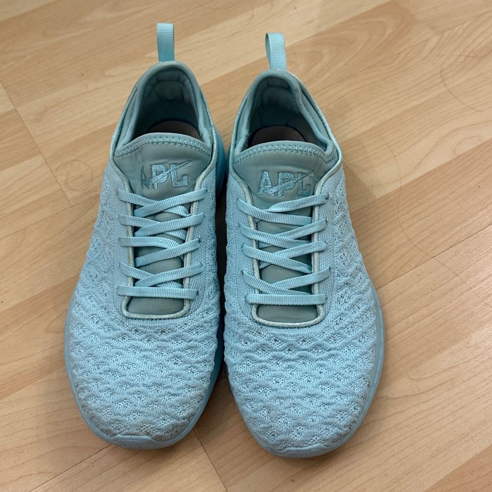 APL Athletic Propulsion Labs Women’s Techloom Phantom Sneaker Spearmint Size 9